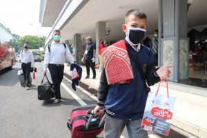PMI Kota Jakarta Timur Melakukan Penanggulangan Covid-19 Kepada 1.097 Santri Pondok Modern Darussalam Gontor