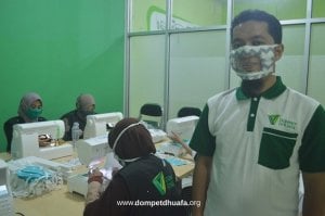 Dompet Dhuafa Sulsel Buat Masker Khusus Disabilitas Tuli, Begini Bentuknya