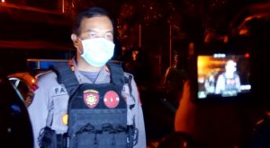 Polisi: Boleh Azan, Salat Berjemaah di Rumah Saja