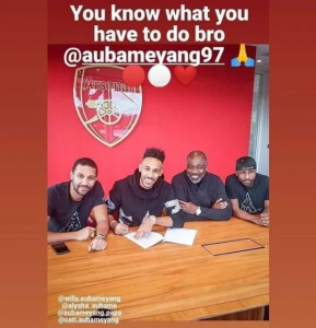 Ayah Ikut Bujuk Aubameyang Tetap di Arsenal