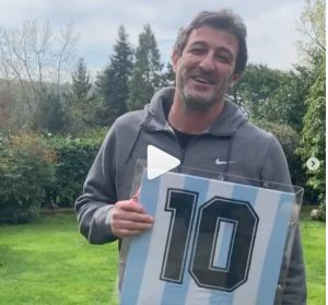 Jersey 33 Tahun Maradona Laku Rp913 Juta, Untuk Bantu Kota Napoli