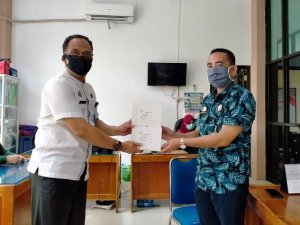 Gugus Tugas Penanganan Covid-19 Sidrap Serahkan 425 Alat Rapid Test ke RS dan Puskesmas
