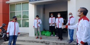 Bagi 100 Paket Sembako, Ketua KONI Makassar: Ini Murni Inisiatif Pengurus