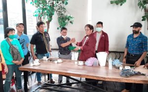 PAS SUPAMA Serahkan 1.000 Masker kepada Pengurus JOIN Makassar dan AUHM
