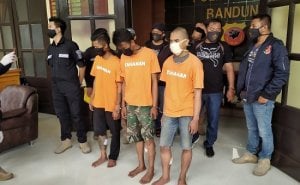 Masuk Pagi-pagi di Rumah Mantan Majikan yang Dihuni 2 Perempuan, Agus dan Imam Beraksi di Dapur