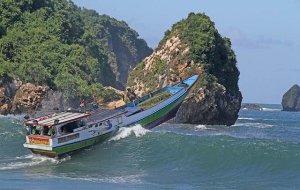 Puluhan Nelayan asal Pekalongan Jalani Karantina di Tengah Laut