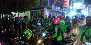 Driver Ojol Tutup Sebagian Jalan di Makassar, Dikira Aksi Demo, Ternyata