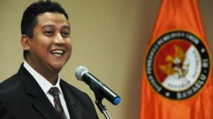 Sah, Guru Besar Sospol Unhas Resmi Jabat Ketua DKPP