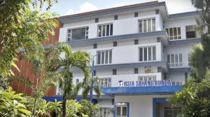 Keliru Parah… Warga Mengira, Posko Covid-19 di RS Sayang Bunda Sebarkan Virus Lewat Udara