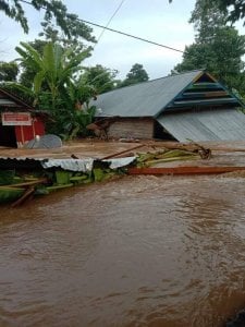 Air Sungai Lamasi Meluap, Satu Kecamatan di Kabupaten Luwu Terendam