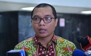 Kemenkop UKM Batasi Jam Operasional Warung Madura, Komisi VI DPR Bereaksi Keras