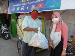 Reuni Batal, Alumni SMAN 1 Pitumpanua Angkatan 2001 Berbagi Sembako