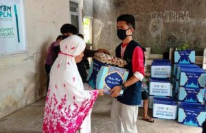 Dompet Dhuafa dan ETOS Makassar Bantu Warga Miskin di Kampung Tambasa’
