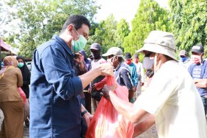 Suardi Saleh Bangga Lihat Semangat Kepeduliaan Warga Barru