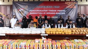 Dua WNA Terancam Hukuman Mati, Barang Buktinya Ratusan Kg Sabu-sabu