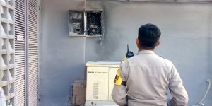 Panel Listrik Terbakar dan Meledak, Karyawan Rumah Makan Panik Berhamburan