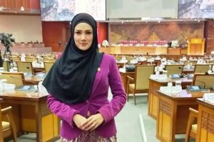 Ikut Promosikan Lagu Baru Dul Jaelani, Mulan Jameela Kena Nyinyir Netizen