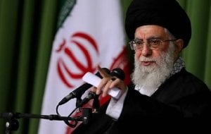 Khamenei Beri Peringatan Keras Donald Trump soal Perang dengan Israel