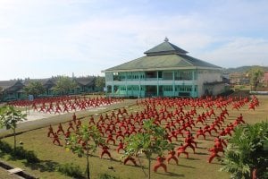 Melihat dari Dekat Pesantren Tuju-tuju Bone Tanggung Santri