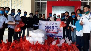 Bantu Masyarakat Terdampak Pandemi Corona, SKST Berbagi Ribuan Paket Sembako