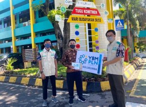 YBM PLN UP3 Bulukumba Bantu Renovasi Asrama Pondok Pesantren