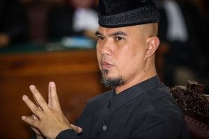 Ahmad Dhani Minta PSSI Kurangi Pemain Bule, Jhon Sitorus: Usulan Sampah yang Kesannya Rasis