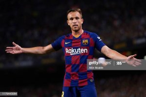 Barcelona Sodorkan Rekan Ronaldo, Juventus Ngotot Minta Arthur