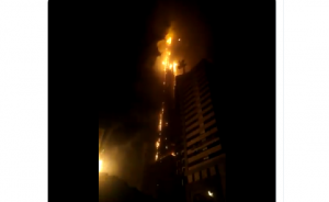 Gedung Pencakar Langit di Uni Emirat Arab Terbakar, Lihat Fotonya