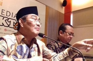 Twit Bikin Polemik,  Jimly Asshiddiqie: Ya, Makanya Ditanya Pak Mahfud MD