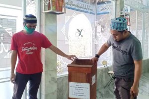Terekam CCTV Tengah Berbuat Terlarang di Masjid