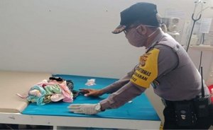 Jalan-jalan Pagi Bersama Anjing, Bule Kaget Sosok Bayi di Rumah Kosong