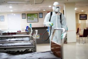 Kembali Bergerak, FTI UMI Semprot 6 Klinik dan Rumah Sakit