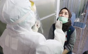 Lempari Petugas dengan Batu, Gagal Dikatantina, Wanita Ini Menghilang