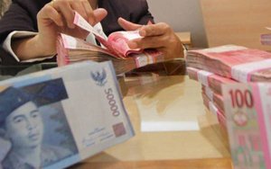 Rupiah Pukul Mundur Dolar AS