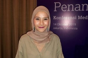 Cara Zaskia Adya Mecca Ajarkan Agama pada Buah Hati