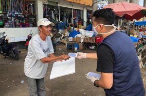 Bantu Sulsel Terapkan New Normal, 500 Masker Disebar di Gowa