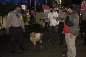 Kecanduan Video Syur, Buruh Bangunan Nekat Dekap dan Remas Payudara IRT