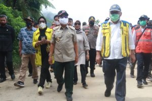 Hubungkan Kembali Jalur Palopo-Toraja, Menteri Basuki Bangun Jembatan Gantung