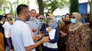 Bernilai Ekonomi Tinggi, Lies Perkenalkan Tanaman Porang ke Masyarakat