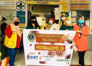 Salurkan Bantuan LCI District 307 B2 Indonesia, LCMR Bagikan Paket Sembako untuk Lansia di Maccini