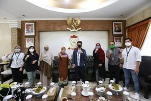 Bersama Gojek Tingkatkan Pendapatan Binaan PKK Dan Dekranasda Kota Makassar