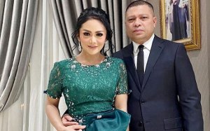 Izin Raul Lemos Jadi Penentu KD Hadir di Pernikahan Aurel-Atta