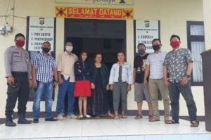 3 Wanita Muda Pesta Terlarang di Bukit Kemuning, Kaget Bukan Main