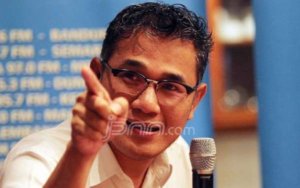 Bandingkan Muslim di PDIP dengan Pendukung Khilafah, Budiman Sebut Sosok Ini