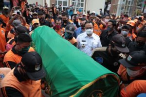 Minta Pelaku Tabrak Lari Petugas PPSU Serahkan Diri, Anies Baswedan: Kau Pengecut!