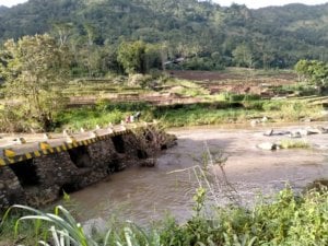 Warga Sudah Bosan Dijanji, Infrastruktur Pelosok Diabaikan Pemda Gowa
