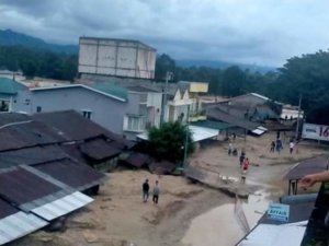 Banjir Bandang Terjang Masamba, 11 Warga Dinyatakan Hilang, Bandara Tergenang Lumpur