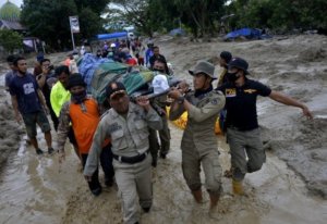 Menteri PUPR dan Gubernur Sulsel Tinjau Lokasi Banjir dan Longsor di Luwu Utara