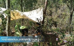 Demi Belajar Online, Pelajar Keluar Masuk Hutan cari Jaringan Internet