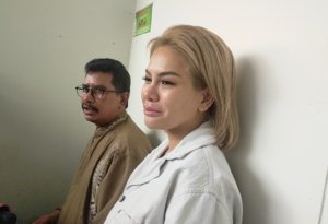 Kuasa Hukum Sebut Anak Nikita Mirzani Bukan Diadopsi